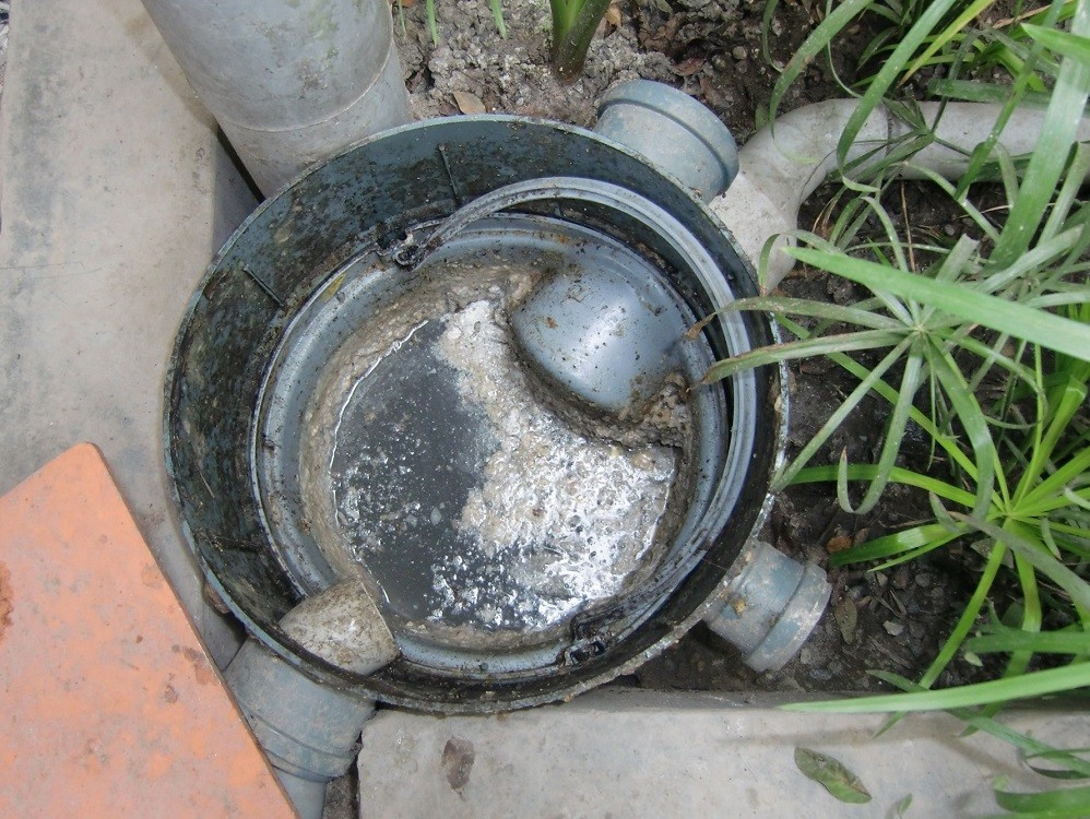 Septic tank grease trap - Greater Houston Septic Tank & Sewer Experts