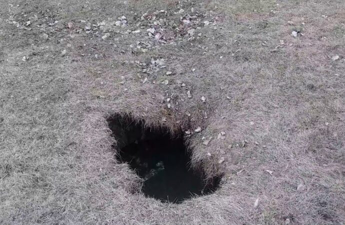 Septic tank hole - Greater Houston Septic Tank & Sewer Experts Septic tank hole - Greater Houston Septic Tank & Sewer Experts